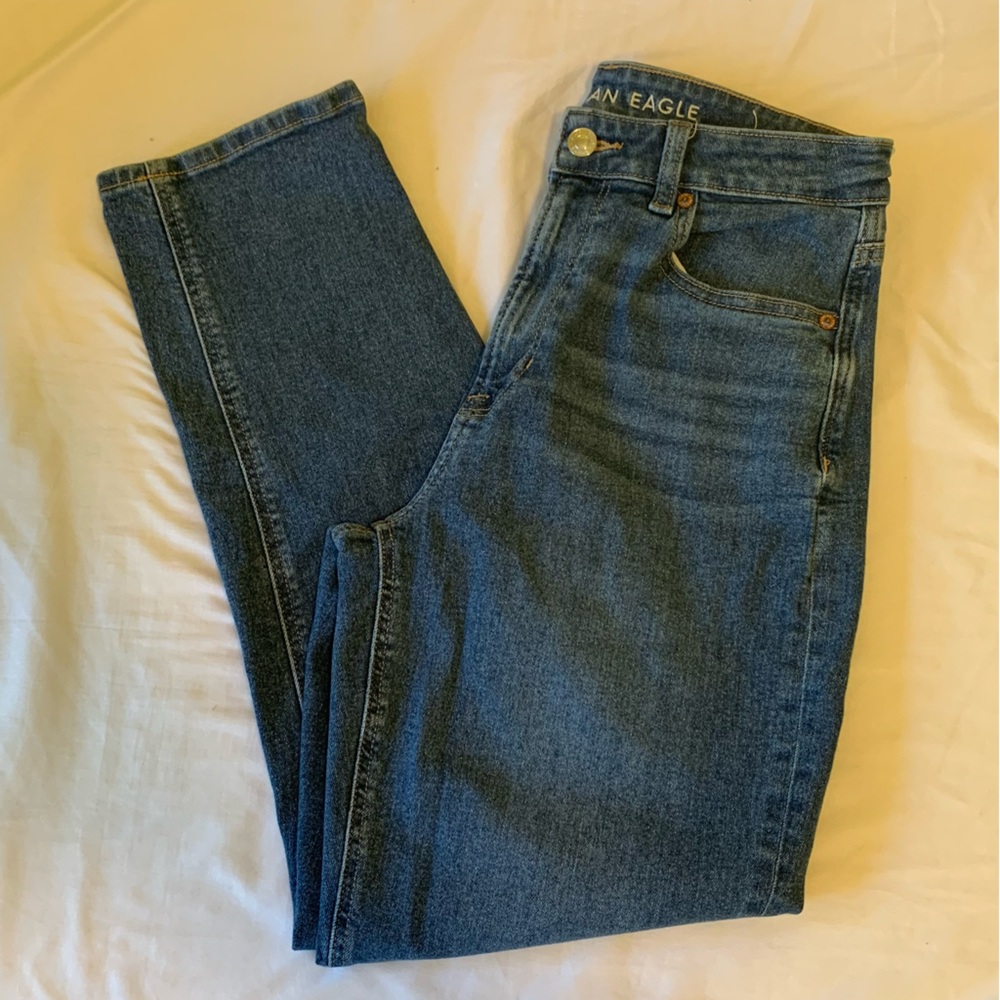American Eagle Straight Leg Jeans